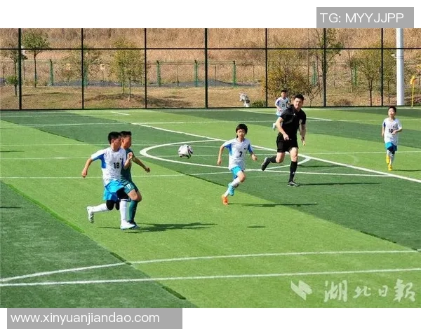 难忘的绿茵场上那场激烈对决的足球赛回忆