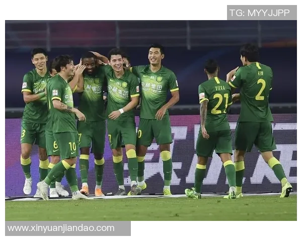 重庆足球队强势崛起荣登足球状态排行榜第二名引发关注